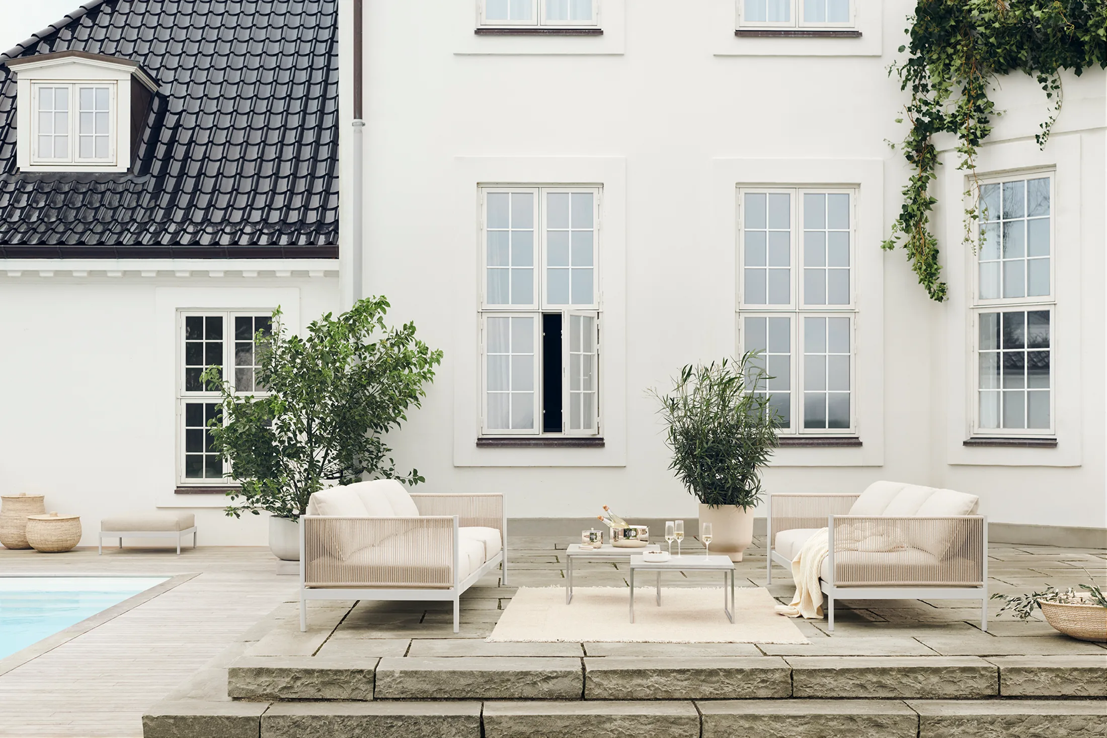 TRACK GARDEN Sofa - Image 2