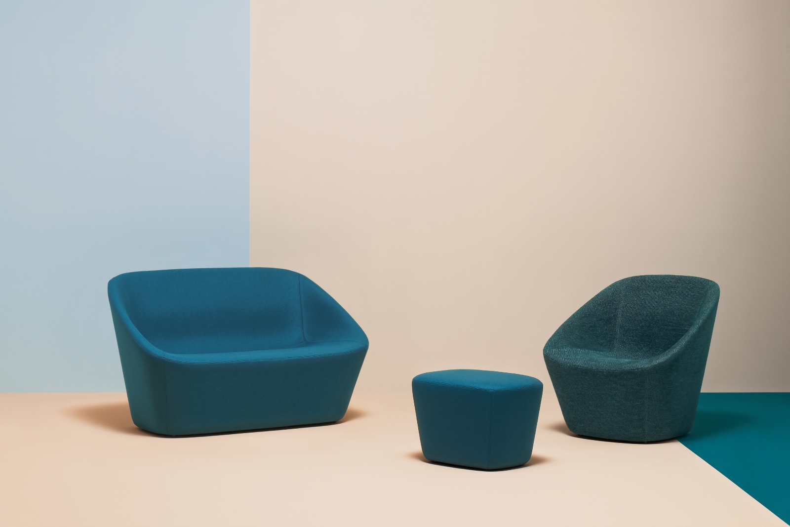 LOG Sofa - Image 4