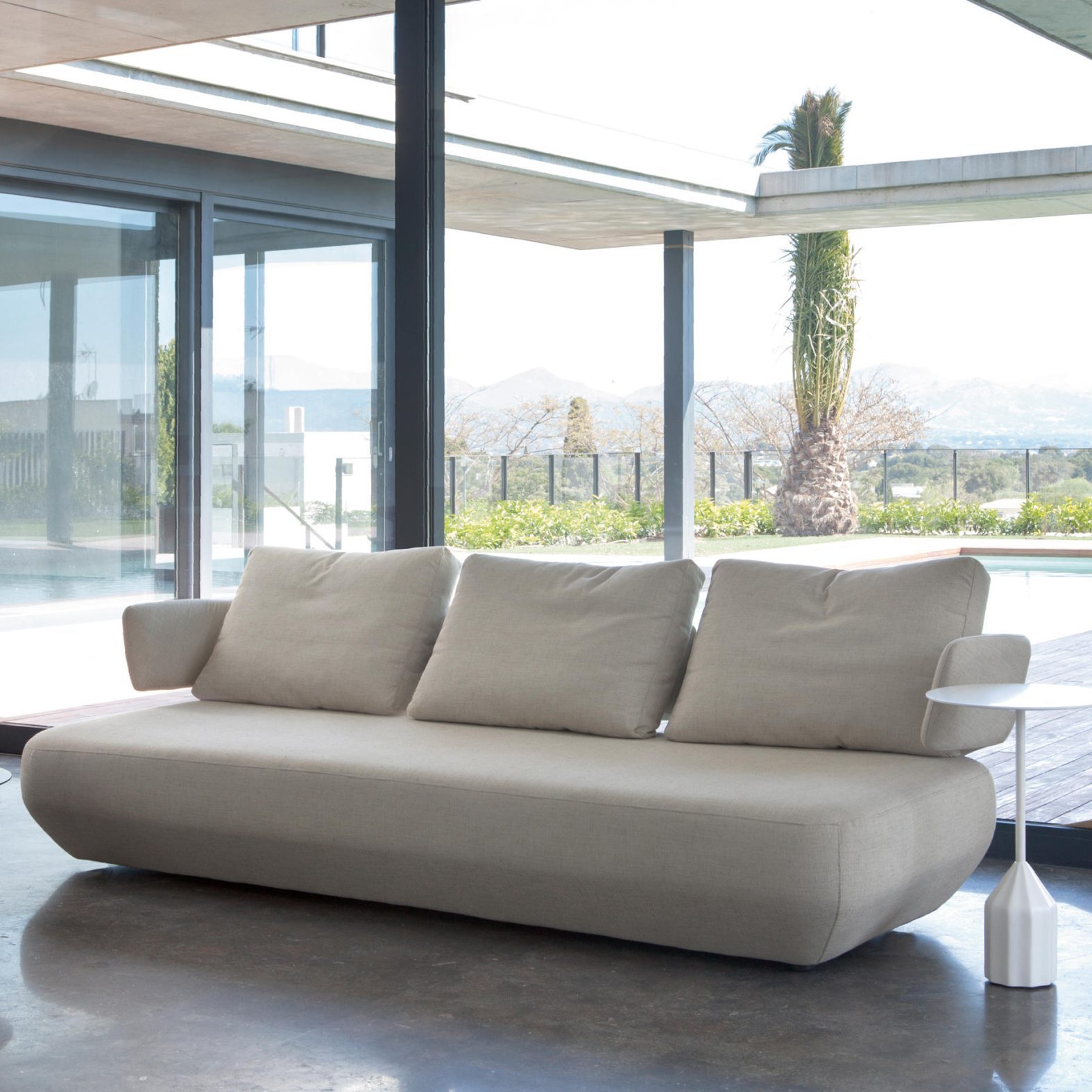 LEVITT Sofa - Image 2